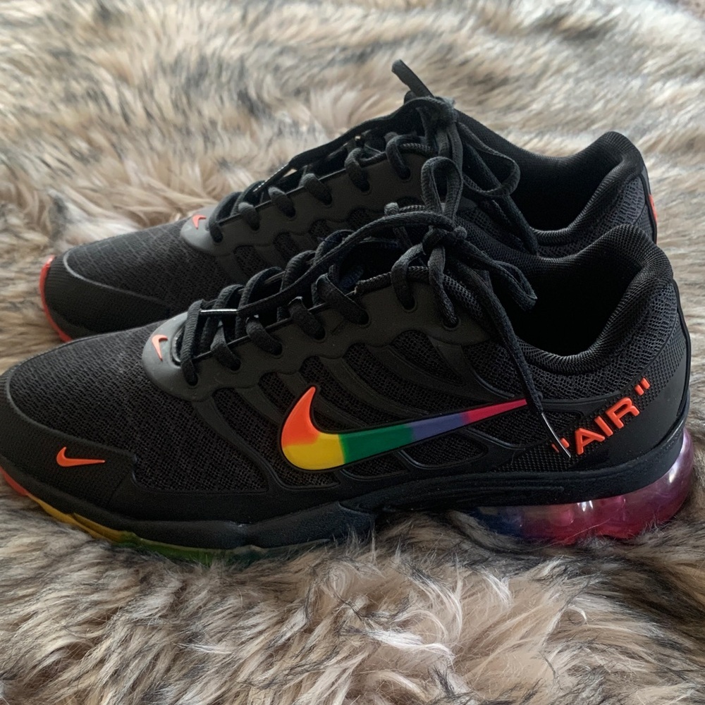 Nike Airmax Rainbow - Picture 3 of 13